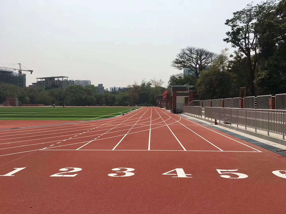 安全橡胶地垫 弹性塑胶地垫 室外塑胶地板