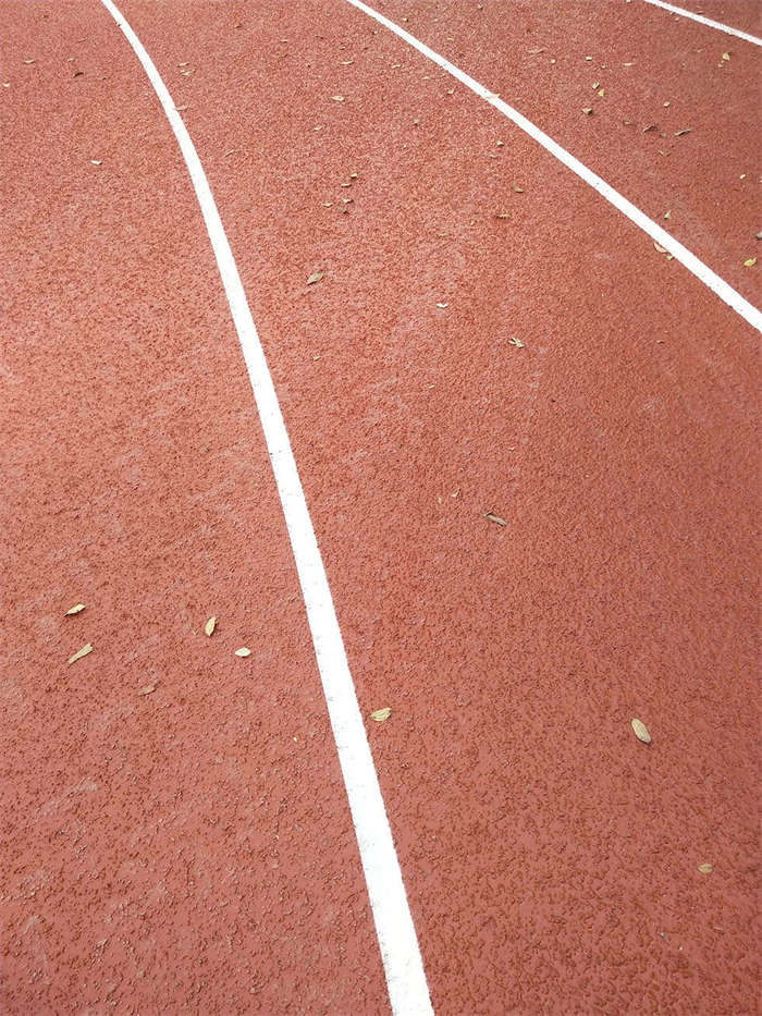 400米学校塑胶跑道不同基础的设计做法及技术要求
